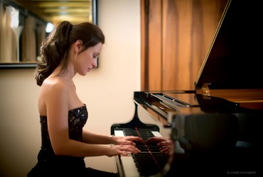 LE PIANO D&Eacute;VOIL&Eacute; BY IRINA LANKOVA & LA CERISAIE